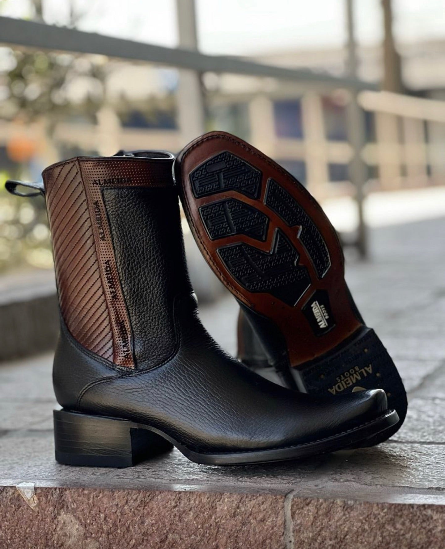 Black-Toned Elegance Cowboy Boots
