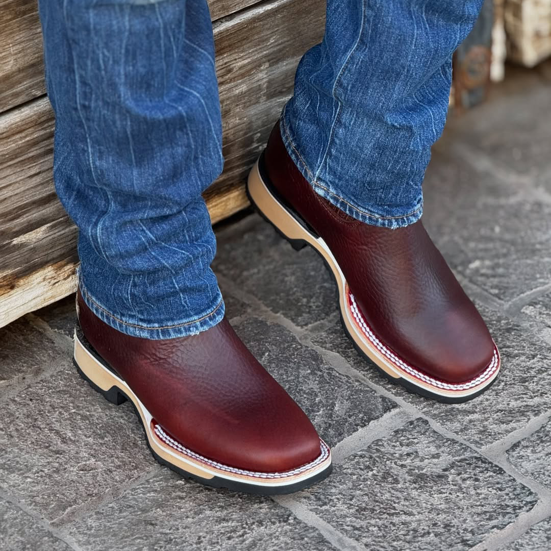 Low-top Square Toe Chunky Heel Chelsea Boots