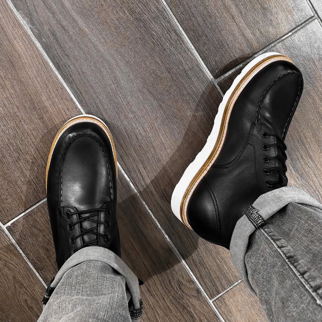 Diplomat Moc Toe Leather Boot